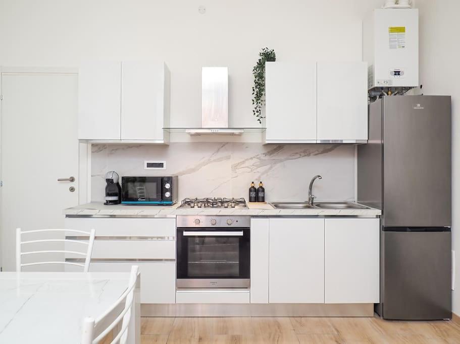 20 Min From Duomo Exclusive House - City Center سستو سان جوفاني المظهر الخارجي الصورة