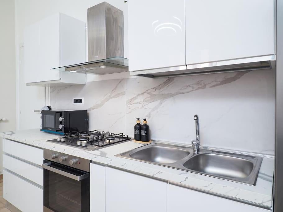 20 Min From Duomo Exclusive House - City Center سستو سان جوفاني المظهر الخارجي الصورة
